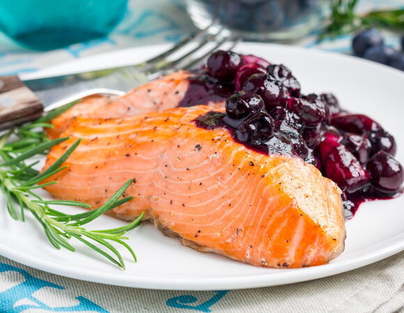 Какие продукты помогут поднять настроение: диетолог