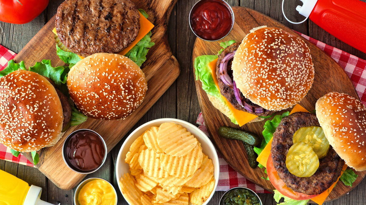 Фастфуд на диете полезен: мнение диетолога