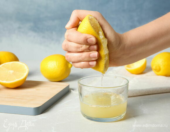 3 причины, чтобы употреблять лимонный сок чаще: диетолог