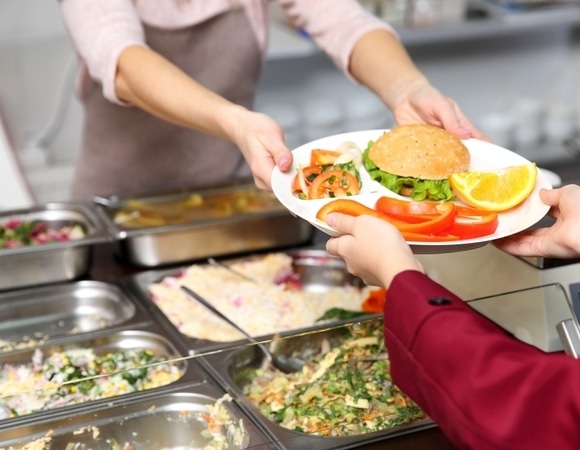 В Подмосковье запустят проект по школьному питанию для детей с диабетом