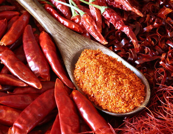 Почему важно есть в жару перец чили: мнение специалиста