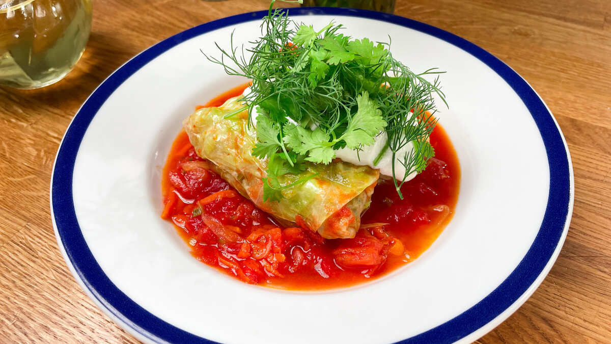 Олег жарит! Домашние голубцы со сметаной