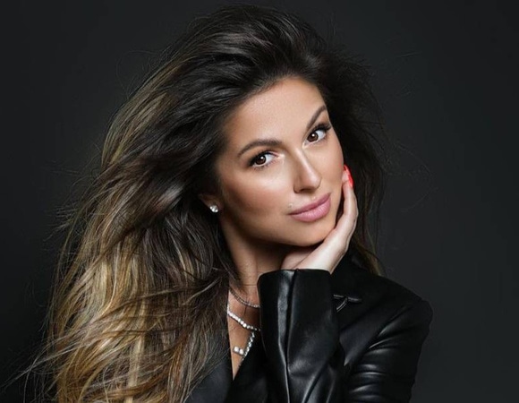 Специалист раскритиковала способ, который помог певице Нюше похудеть Специалист раскритиковала способ, который помог певице Нюше похудеть