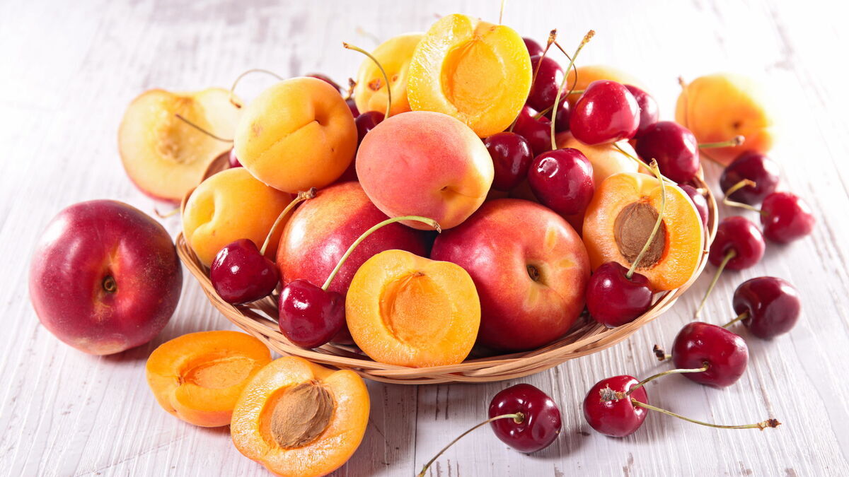 Нутрициолог рассказала, почему нельзя наедаться фруктами впрок