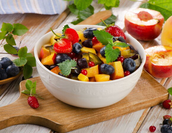 Диетолог развеяла мифы о вреде фруктовых салатов Диетолог развеяла мифы о вреде фруктовых салатов