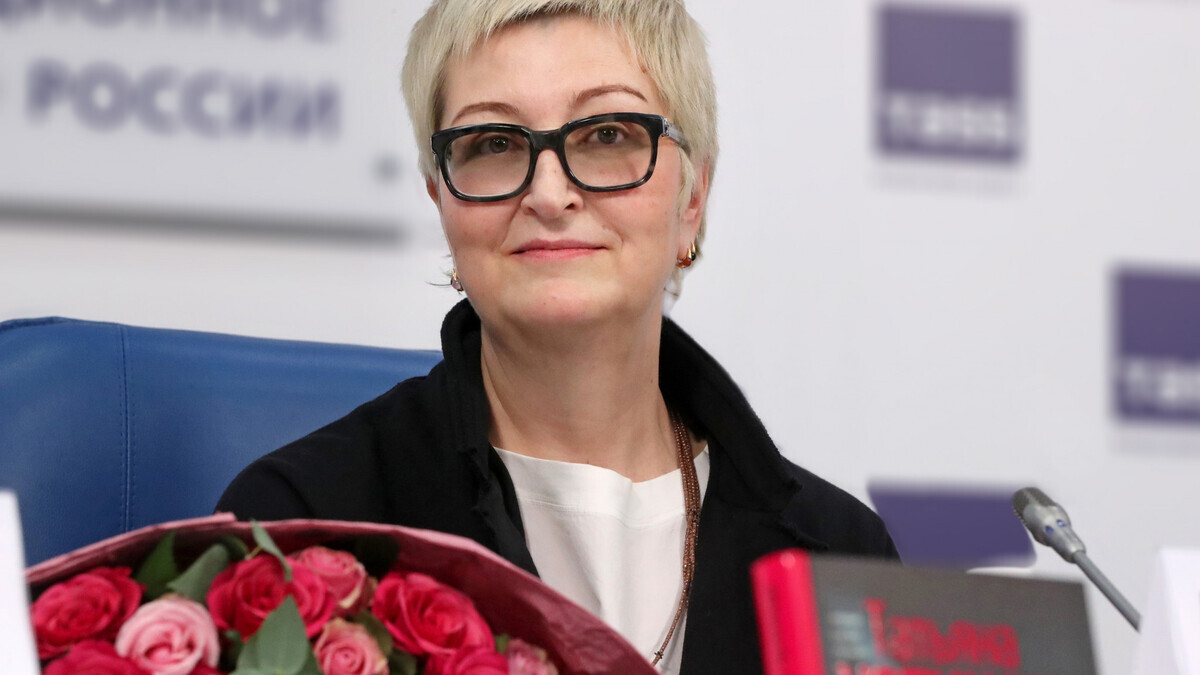 Татьяна Устинова поделилась фирменным рецептом пирога с малиной Татьяна Устинова поделилась фирменным рецептом пирога с малиной