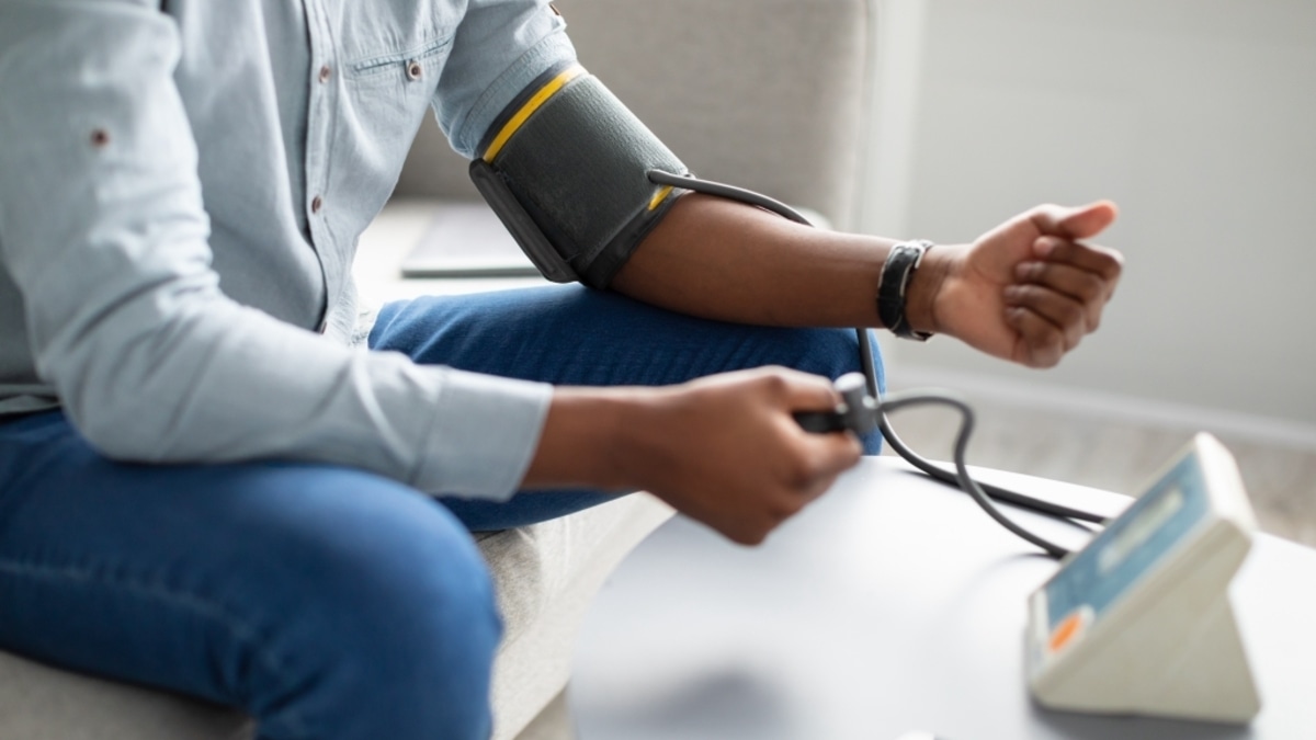 Как быстро повысить давление при гипотонии: ответ кардиолога