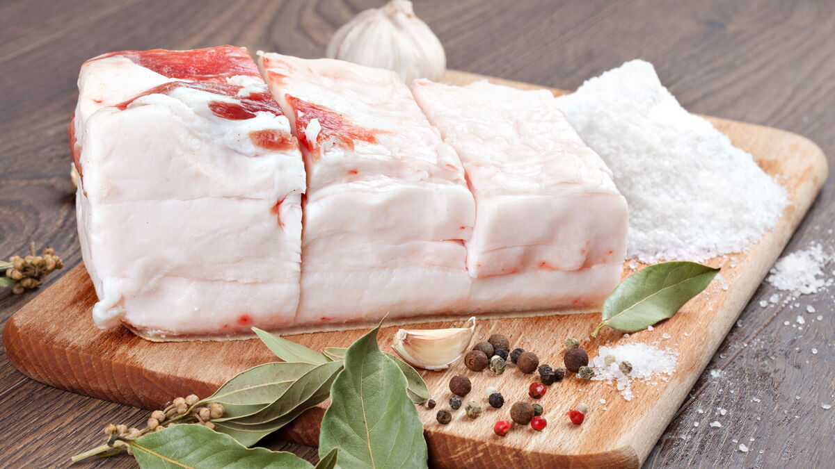 Врач развеял главный миф о сале