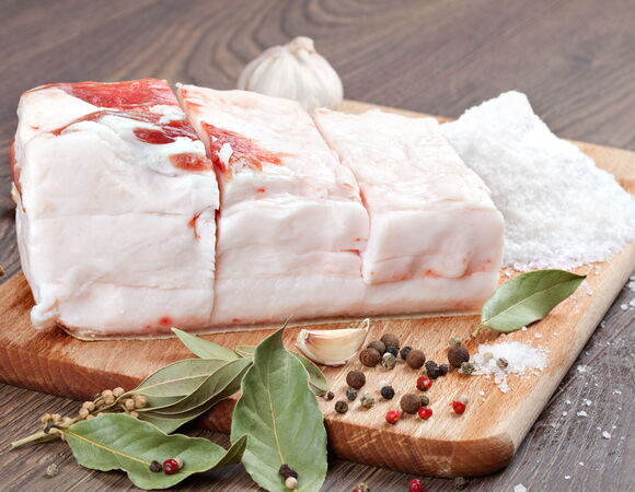 Врач развеял главный миф о сале Врач развеял главный миф о сале