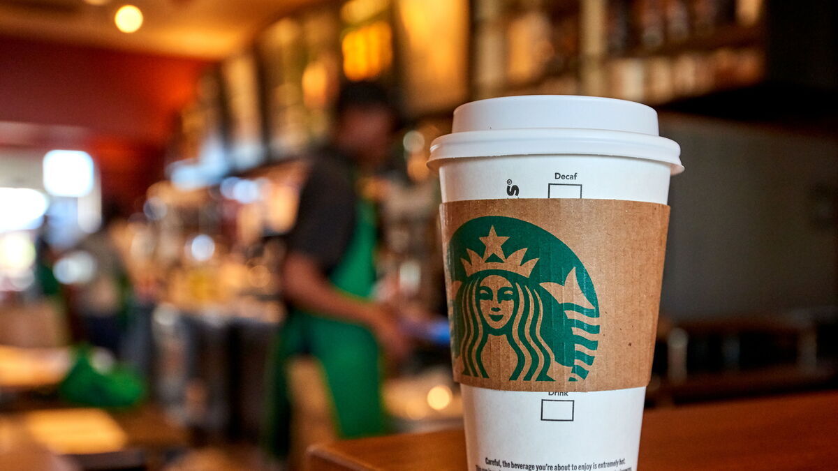 Рэпер Тимати станет совладельцем сети кофеен Starbucks в России