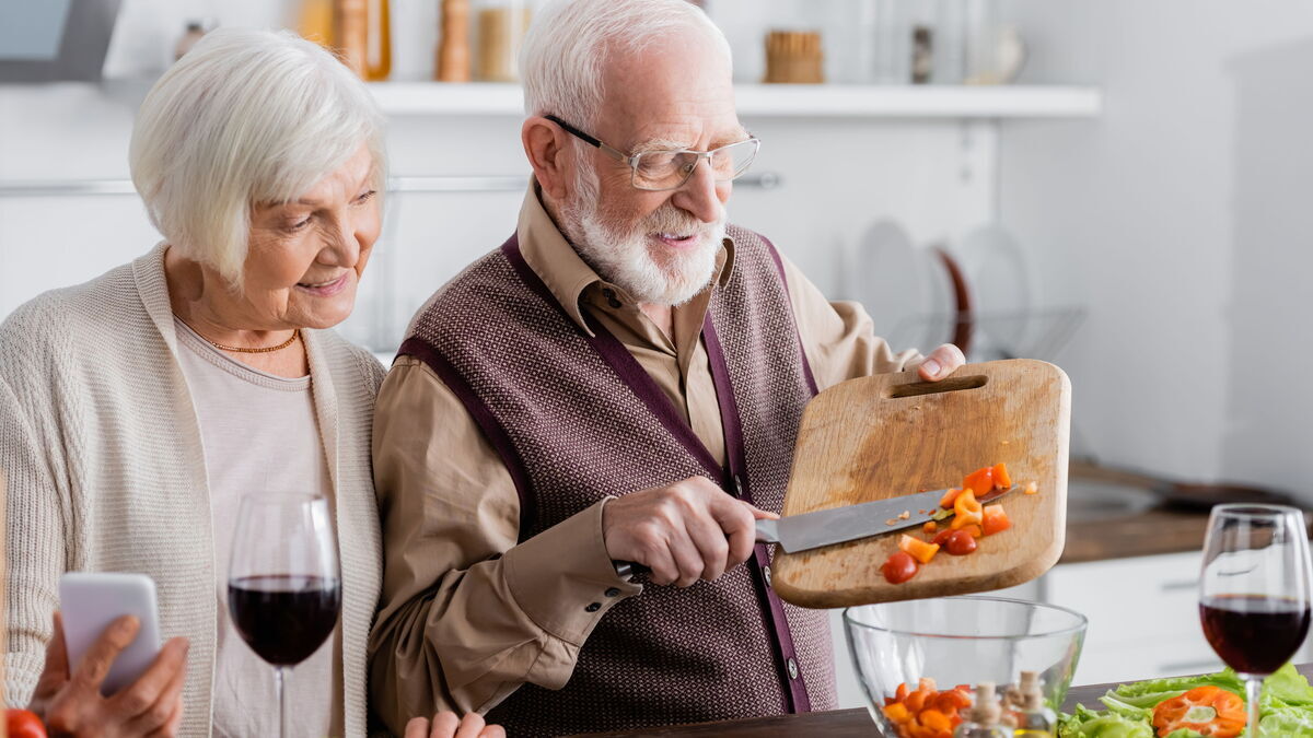 Стали известны 5 правил питания долгожителей