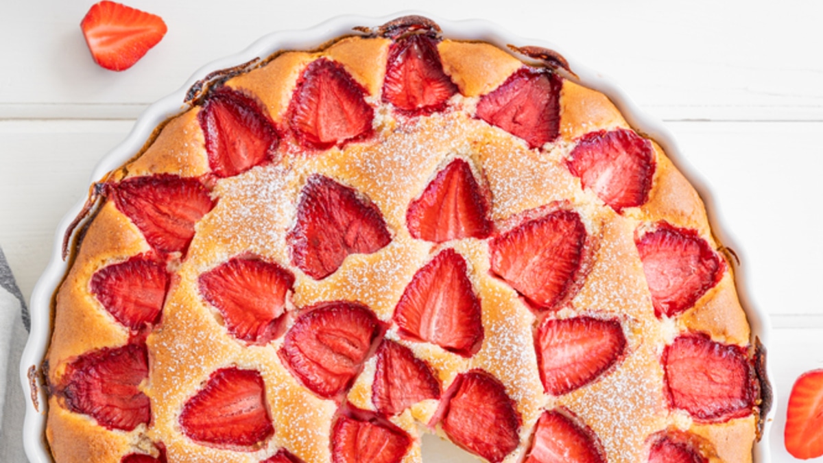 Научи меня печь! Домашний пирог с клубникой