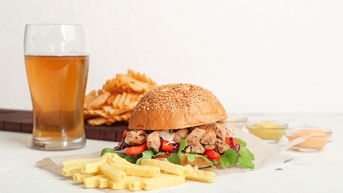 Косметолог назвала главных пищевых врагов красивой кожи