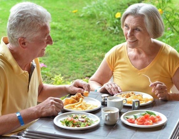 Диетолог назвала два запретных продукта для пожилых