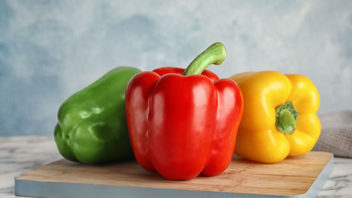 Эксперт рассказала, перец какого цвета самый полезный