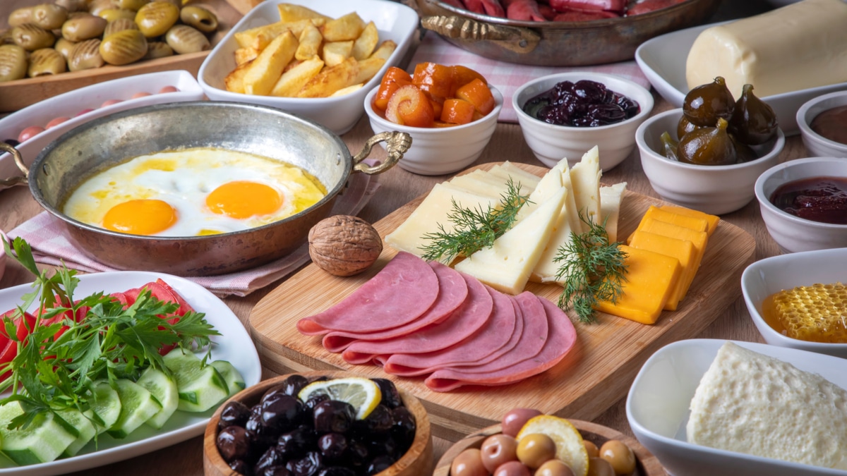 Без кофе и булки? Что нельзя есть натощак