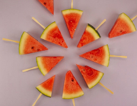 Можно ли заменить арбузом обед? Диетолог рассекретила «сладкую норму» Можно ли заменить арбузом обед? Диетолог рассекретила «сладкую норму»