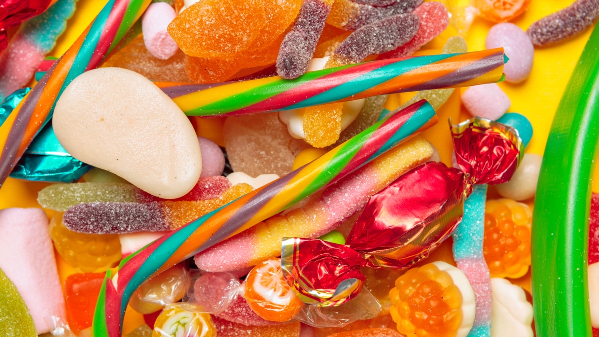 После COVID-19 хочется сладкого? Врачи объяснили причину