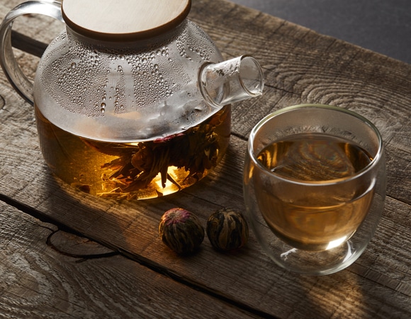 Идеальный чай для жаркой погоды: советы врачей