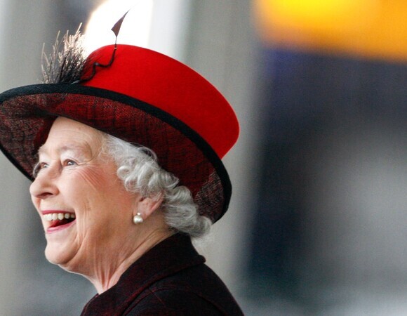 «Старый британский пенни»: какой десерт не надоедает Елизавете II «Старый британский пенни»: какой десерт не надоедает Елизавете II