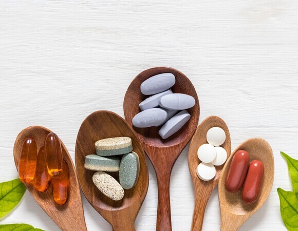 В чем опасность чудо-БАДов из интернета: предупреждает эксперт