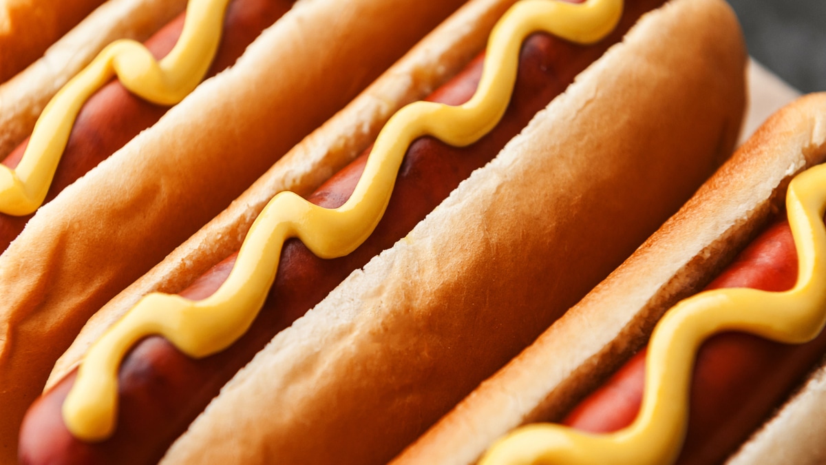 Названы четыре худших мясных продукта для сердца