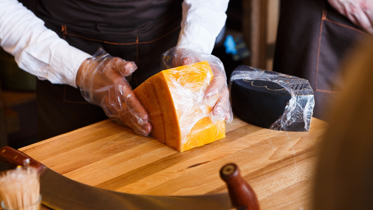 Съедобная пленка поможет дольше хранить продукты, обещают ученые Съедобная пленка поможет дольше хранить продукты, обещают ученые