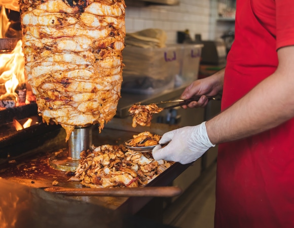 Готовая и опасная: Роспотребнадзор нашел еду, грозящую здоровью