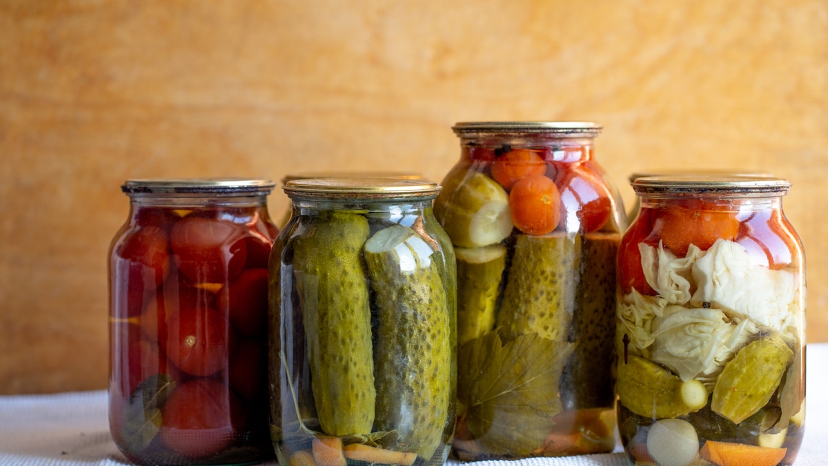 Домашние заготовки или еда из магазина: что предпочитают россияне