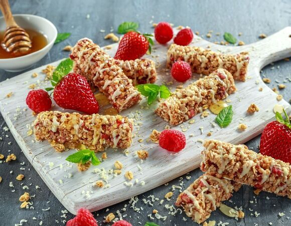 Один ингредиент вреден: кому нельзя есть фитнес-батончики