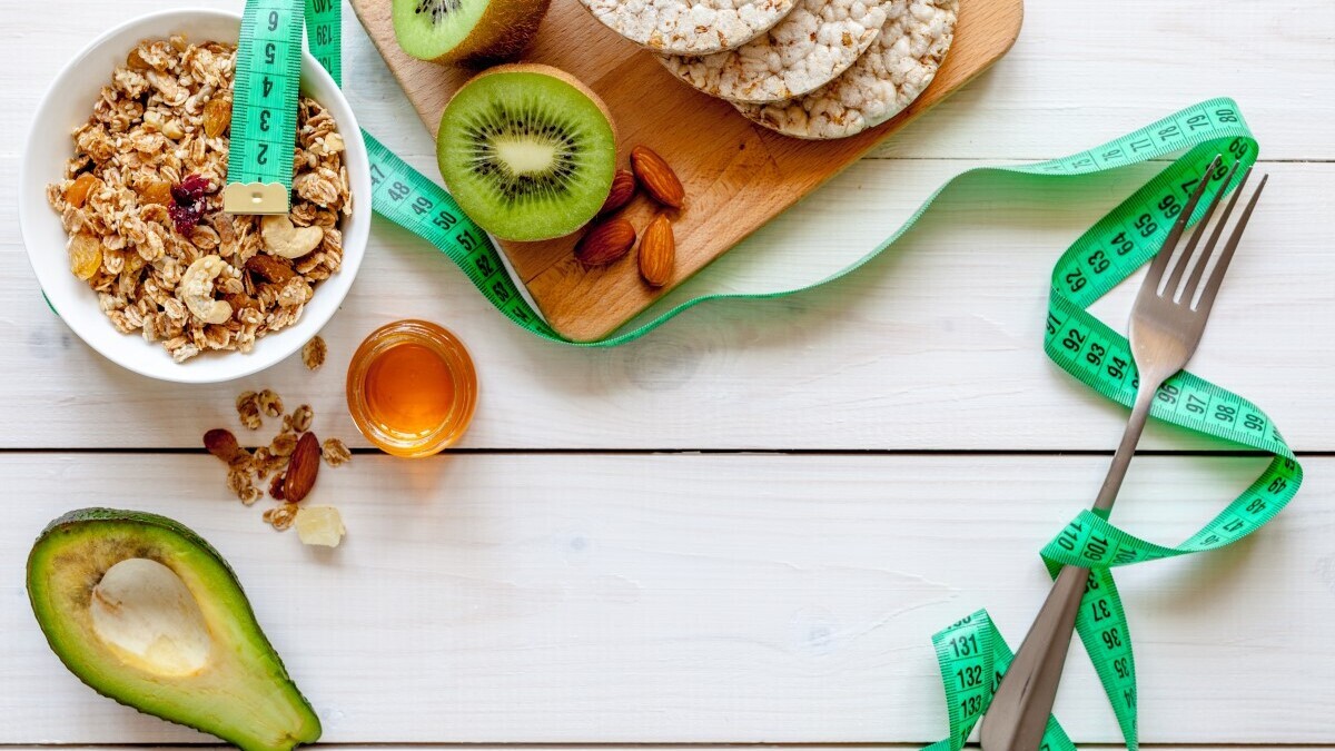 Диетолог назвал два простых способа сбросить вес после отдыха