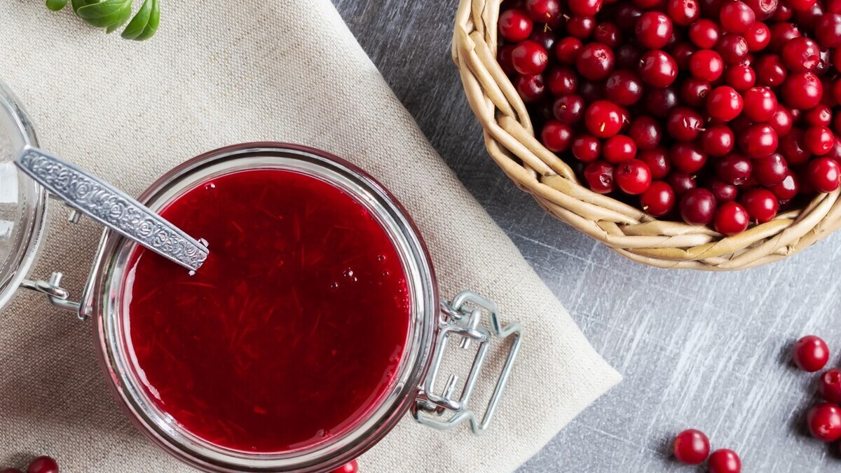 Убирает яды мегаполиса из организма: врач назвал полезную ягоду