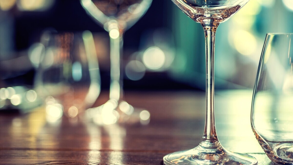 Сколько вина можно пить в день: кардиолог назвала цифры