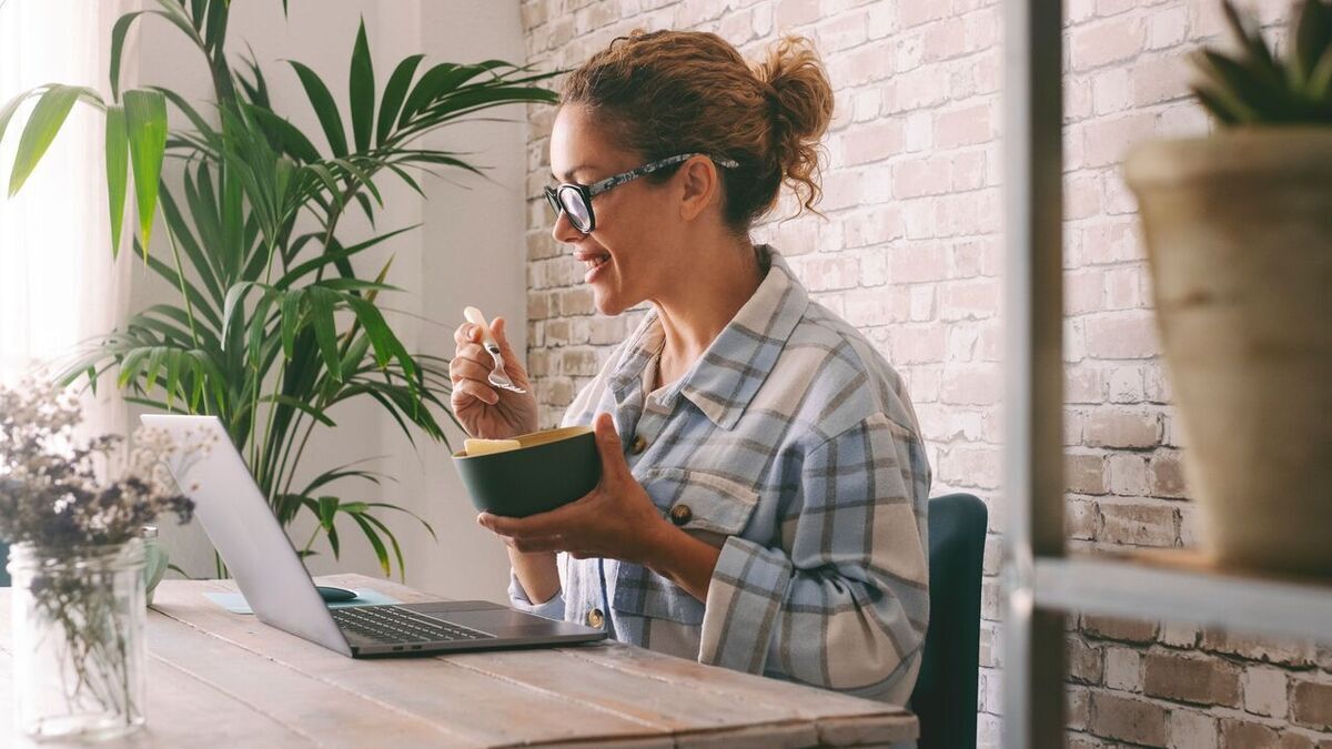 Два из трех: какой обед на работе навредит фигуре