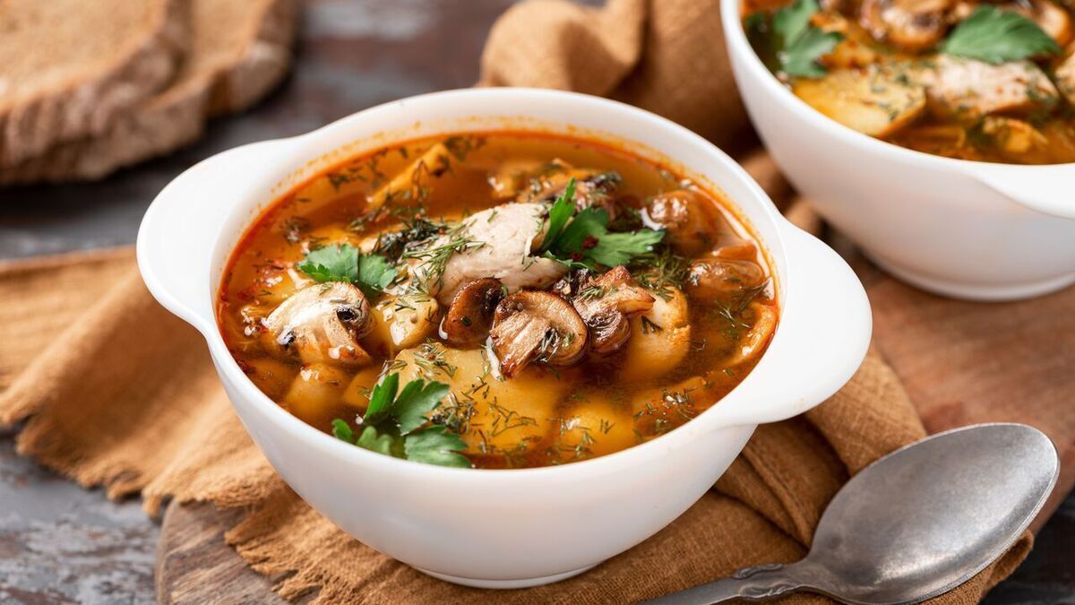Этот грибной суп самый полезный: диетологи