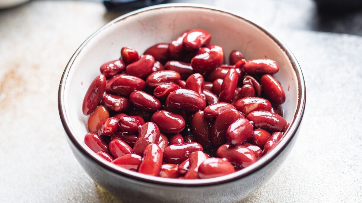 Пять продуктов, которые стоит взять с собой мобилизованному, если он веган: советы гастроэнтеролога