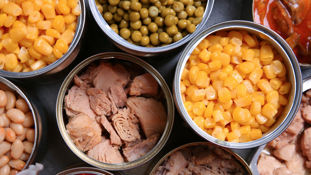 На все случаи жизни: 10 самых долго хранящихся консервов