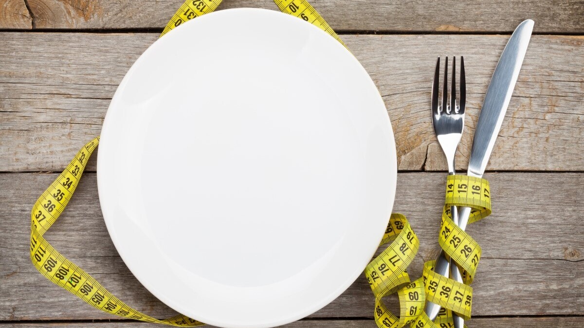 Никакой скудной еды: врач выступила против стресса для организма