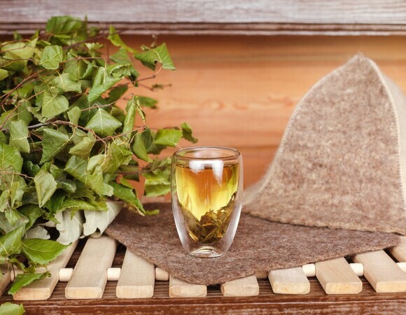 Напитки, которые нельзя пить в бане холодными: врач Напитки, которые нельзя пить в бане холодными: врач