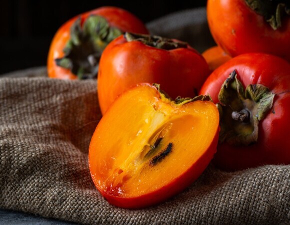 Ученые назвали хурму продуктом, помогающим сбросить вес Ученые назвали хурму продуктом, помогающим сбросить вес