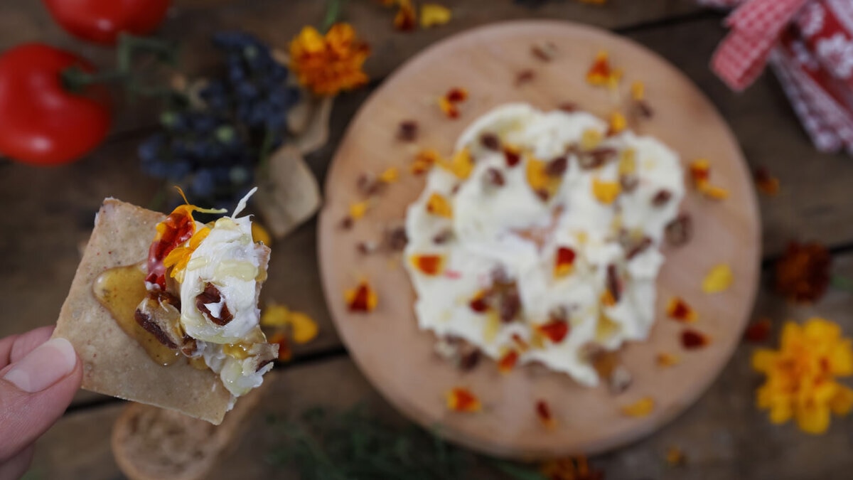 Мода на «масляные доски»: почему миллионы людей с упоением размазывают жир по дереву