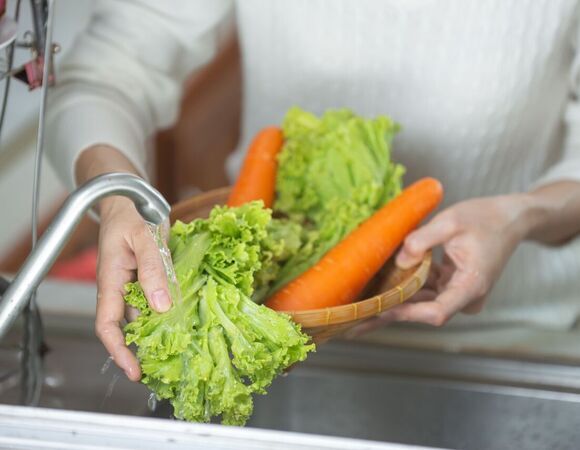 «Голые и беззащитные»: что думает диетолог о мытых овощах «Голые и беззащитные»: что думает диетолог о мытых овощах