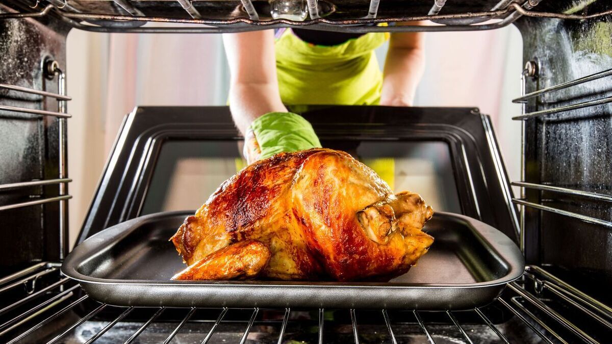 Взбитая вода от зеленого горошка: интересные способы сделать хрустящую курицу в духовке Взбитая вода от зеленого горошка: интересные способы сделать хрустящую курицу в духовке