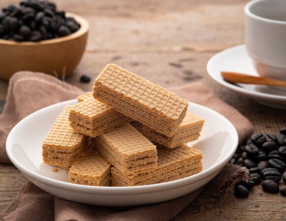 Вафли грозят аллергией и вздутием живота у ребенка: предупреждает врач