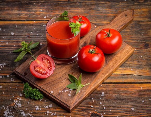 От простатита и для цвета лица: чем еще полезен томатный сок От простатита и для цвета лица: чем еще полезен томатный сок