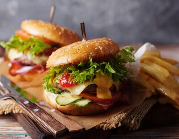 Как есть фастфуд без вреда для здоровья: советы диетолога Как есть фастфуд без вреда для здоровья: советы диетолога