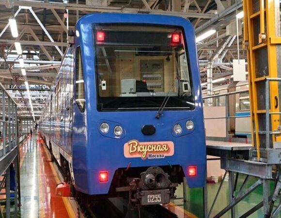 В московском метро появился «вкусный» поезд