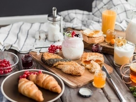 Как всем угодить: 5 рецептов для сытного и вкусного мультизавтрака