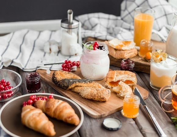 Как всем угодить: 5 рецептов для сытного и вкусного мультизавтрака