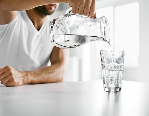 Этой водой можно отравиться? На что обращает внимание врач